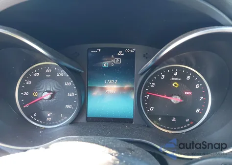 2019 Mercedes-Benz C 300 z USA, uszkodzony, nr VIN 55SWF8DB2KU322449